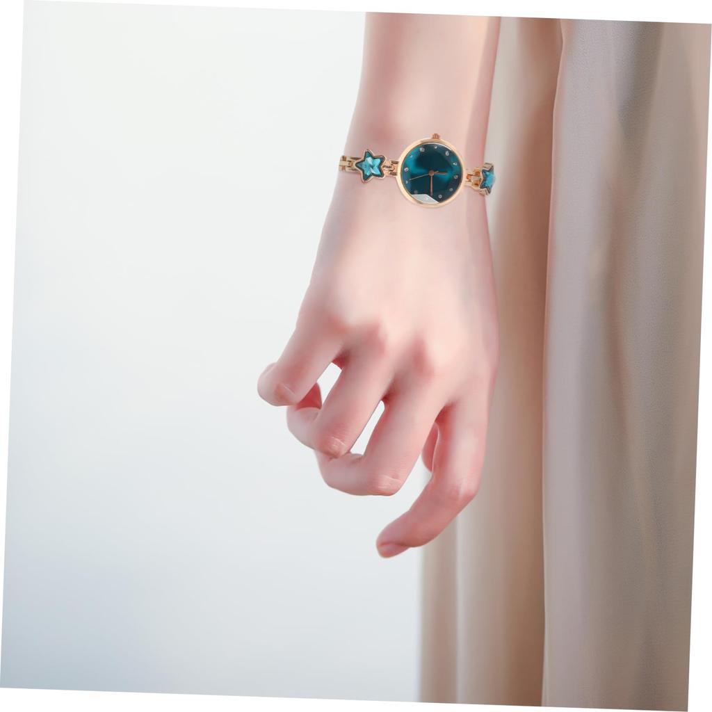 WOFASHPURET Women's Quartz Watch, Star Pattern, Blue, Red, Bracelet