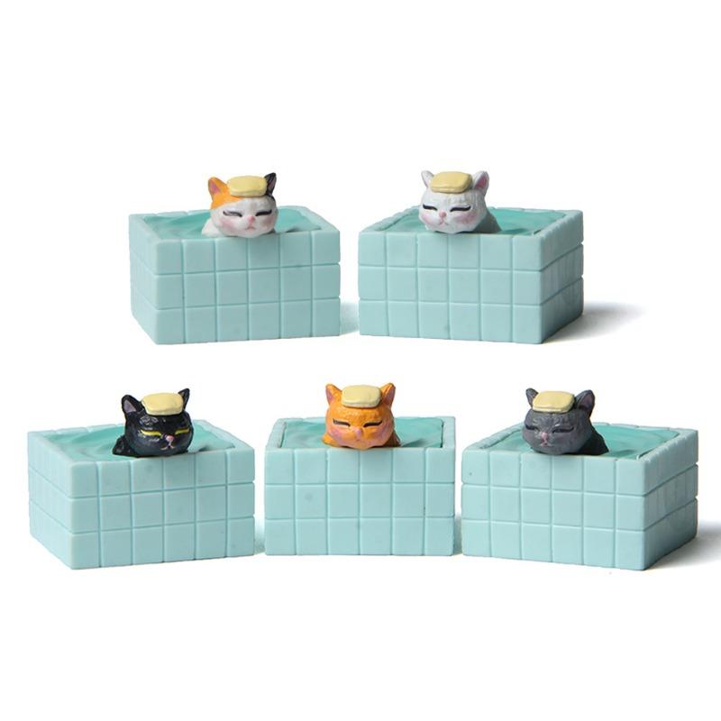 Baden, blaue Badewanne, Katze, kleiner Miao, Mikrolandschaftsgärtnerei, Landschaftsgestaltung und kreative Figuren