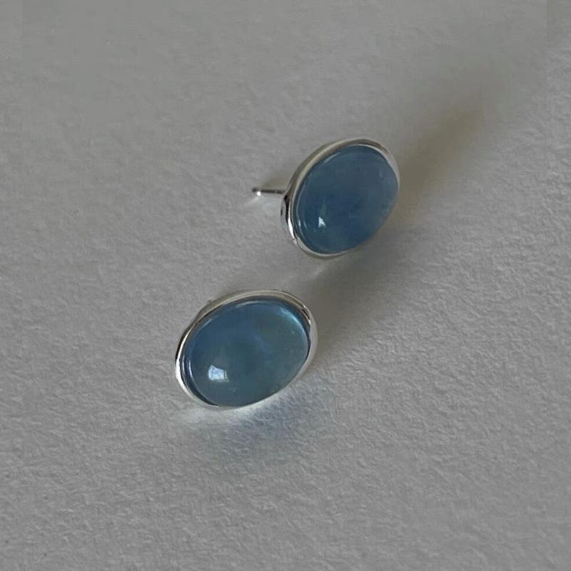 

S925 Sterling Silver Oval Aquamarine Stud Earrings for Women - Elegant, Versatile, and Cool Style. 925 Sterling Silver