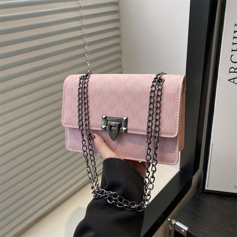 Retro Premium Texture Messenger Bag New Chain Small Square Bag Commuter Shoulder Armpit Bag Women