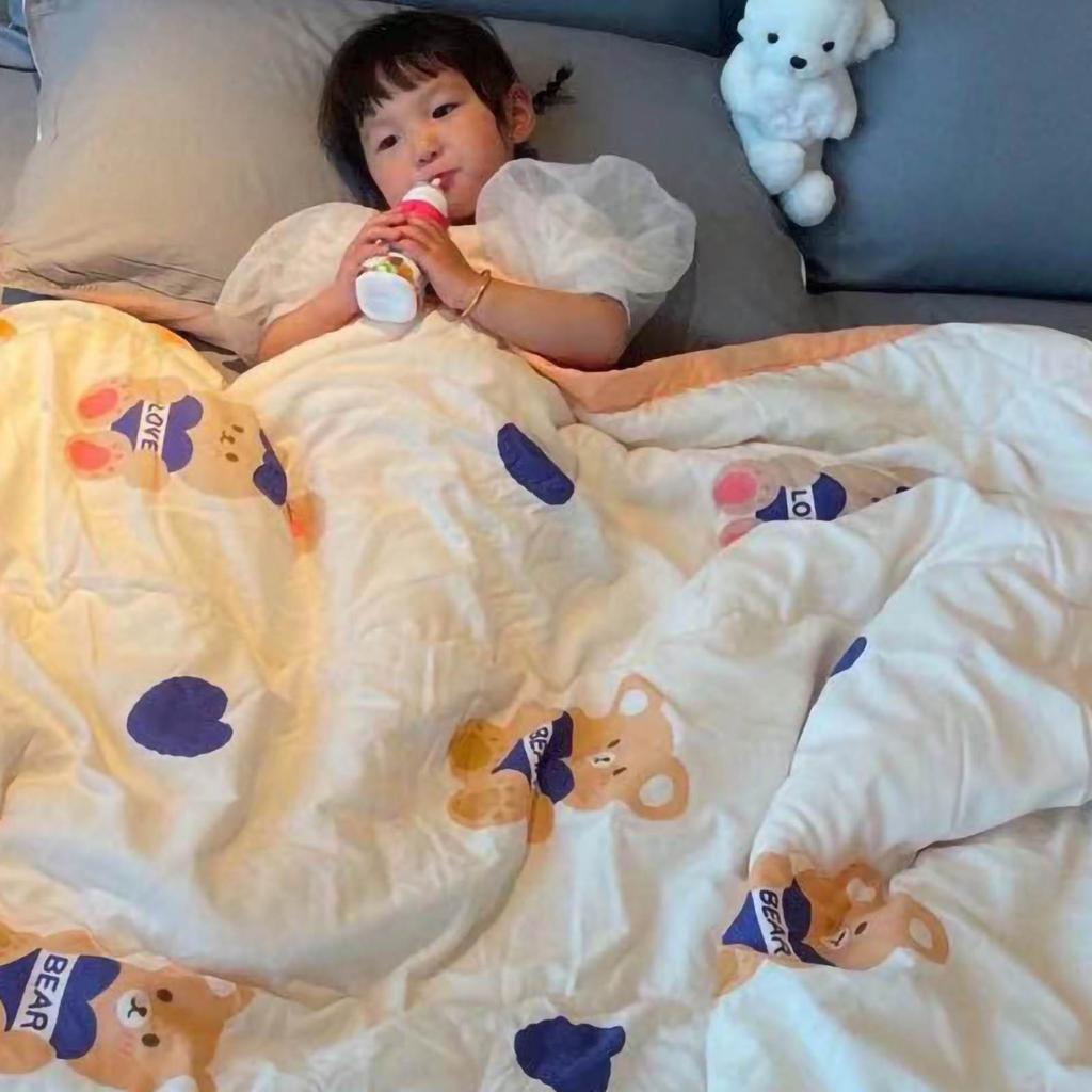 Summer Quilt Single Cartoon Child Cartoon Silk Feather Cotton Blanket Soft Lightweight Coverlet Comforter Happy Bear