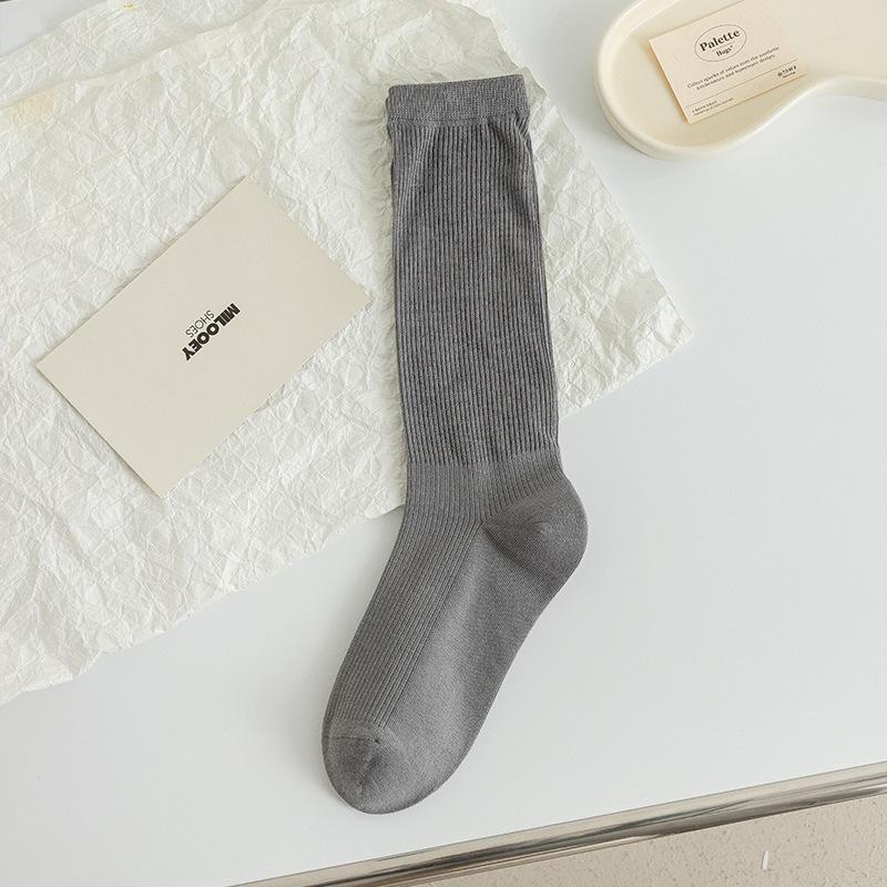 Female Summer Trend Is Sweet and Simple and All Kinds of Solid Color Preppy Long Socks