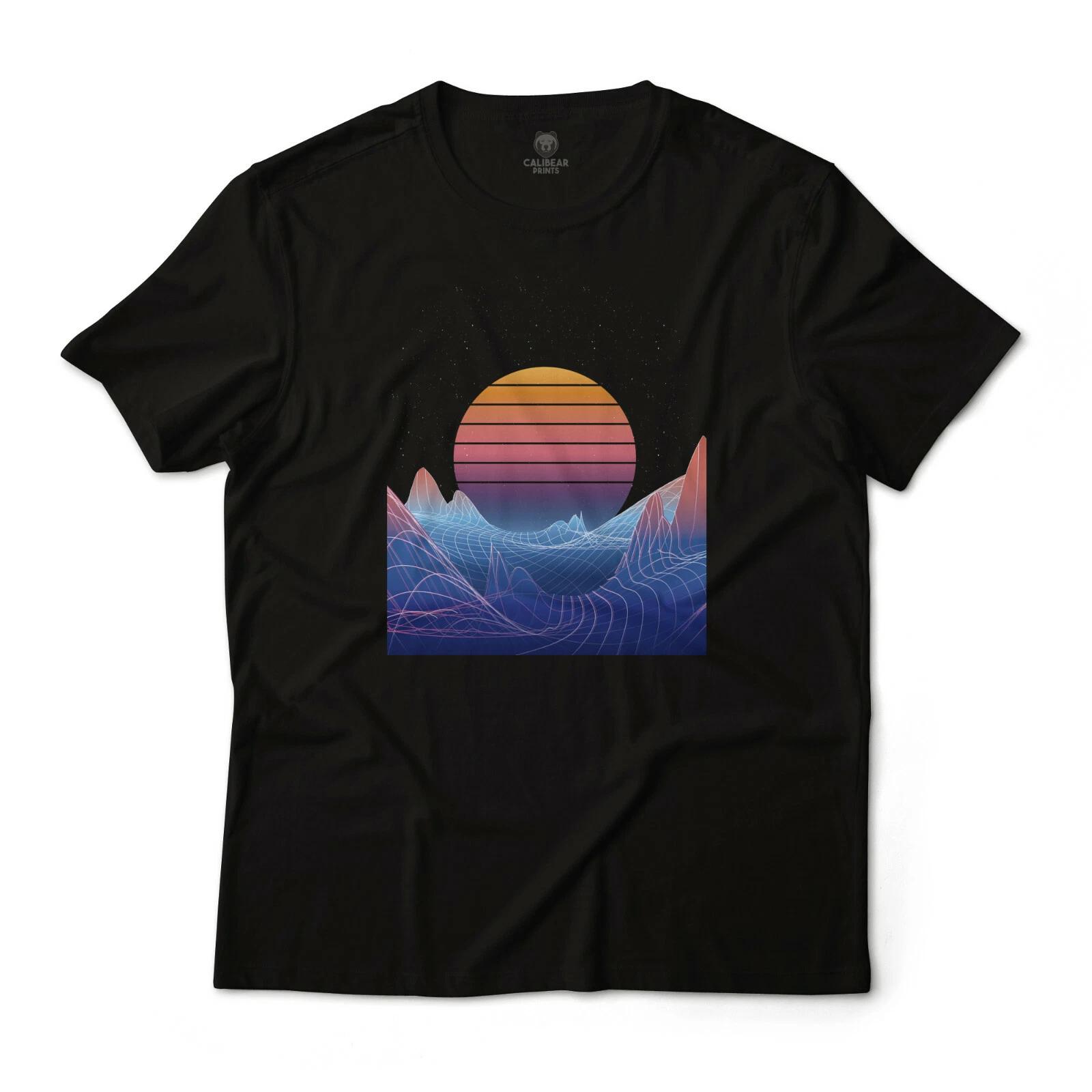 

Sunset Vaporwave Synthwave Retro Electronic Style Graphic Art Unisex Tee XL