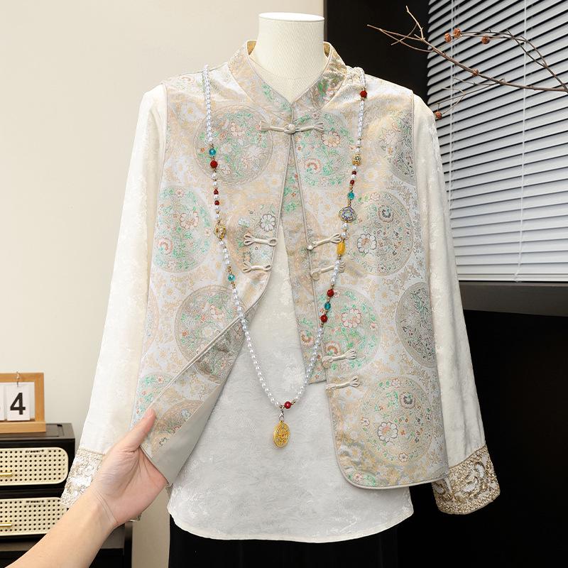 

Elegant Spring Vest for Moms: Frog Button Shrug for Middle-Aged Women XL (Recommended 90-105 Jin) бежевый