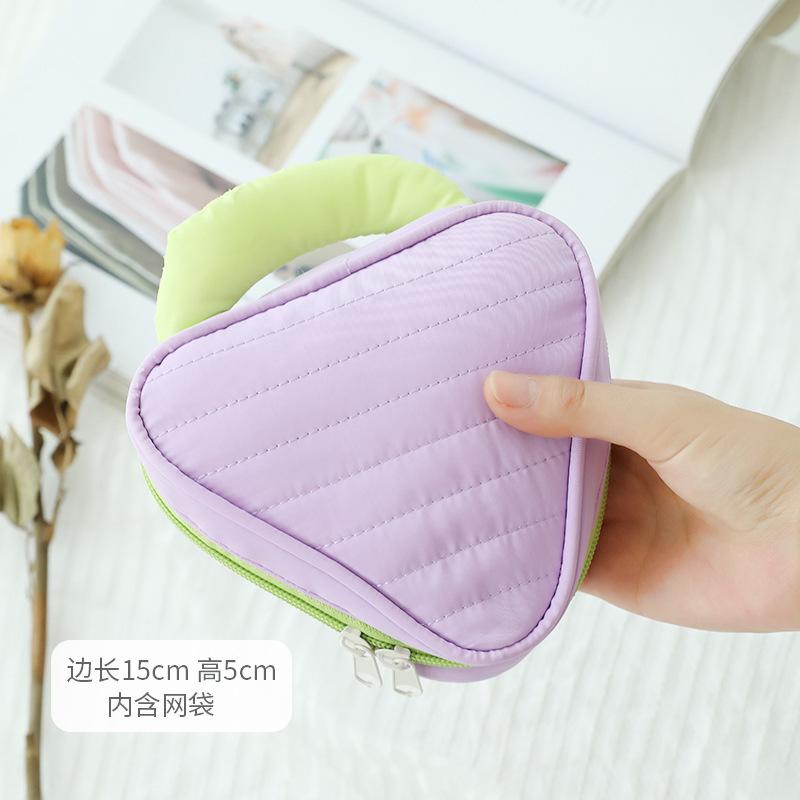 Quilted Vertical Pattern Solid Color Cosmetic Bag, Large Capacity, High-end Feeling, Cute Appearance, Gift Storage Bag, Starting from One Approval.