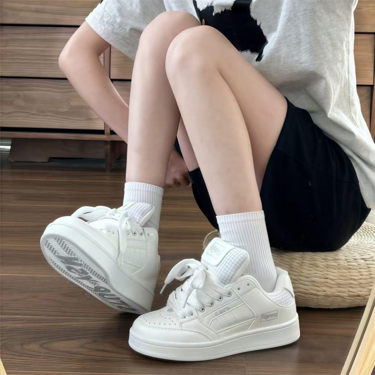 

Нишевые универсальные новые китайские бежевые туфли-хлеб для женщин 2025 весна новая нишевая повседневная маленькая белая обувь для женщин 35