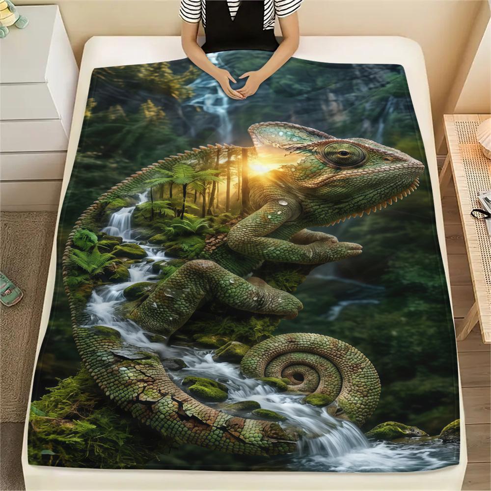 1PC Cute Chameleon Print FlAannel Blanket, High quality Comfortable for All Seasons, Home Decor, Warmth and Comfort