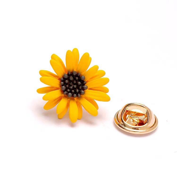 Korean Sunflower Brooch: Elegant Shirt & Dress Pin, Trendy Collar Accessory