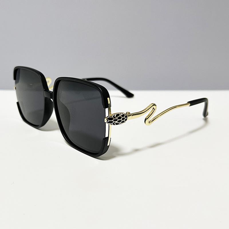 White Snake Retro Gradient Square Polarized Sunglasses: Unisex Large Frame with High-End Feel