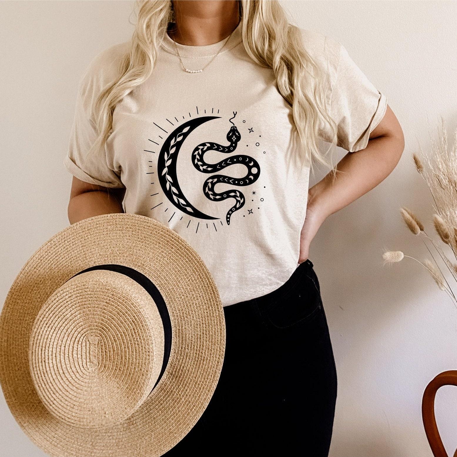 Boho Snake Moon Shirt Magical Snake Women T Shirt Cotton Tops S бежевый