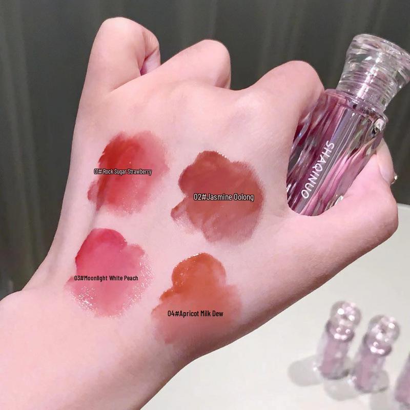 SHAQINUO Moisturizing Water-Gloss Lip Glaze: Translucent, Long-Lasting, Youthful Low Saturation Lipstick.