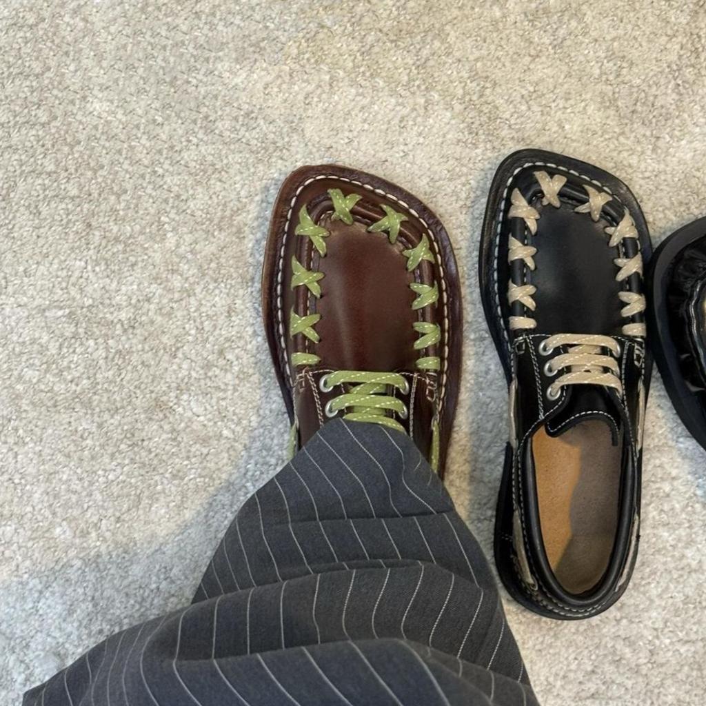 Commuter leather shoes men's and women's niche casual loafers retro woven design square head derby shoes