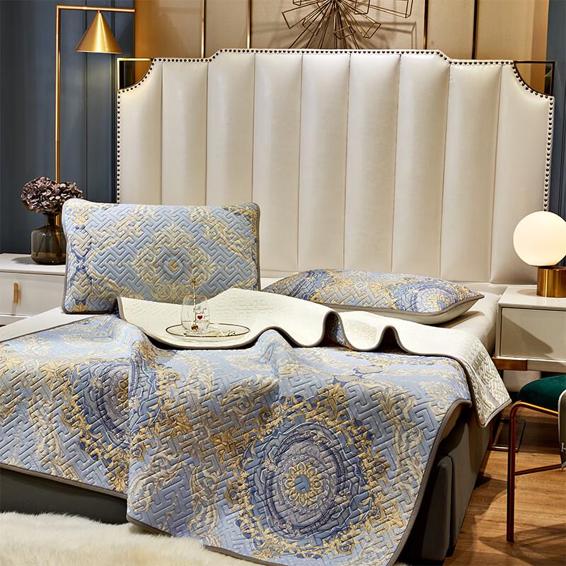 Tianqin Brussels Time Latex Bedding Set