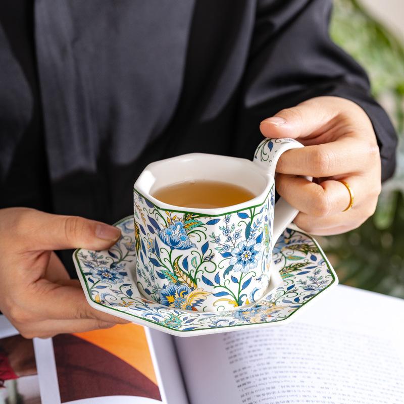 Higanhua coffee cup and saucer set, light luxury afternoon tea cup, retro mug, high-end exquisite ceramic cup