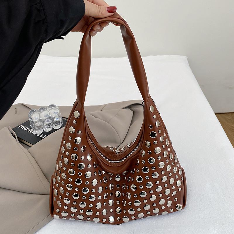 Borsa Piccola Sottobraccio Vintage da Donna con Borchie in Ecopelle a Tracolla per Uso Quotidiano