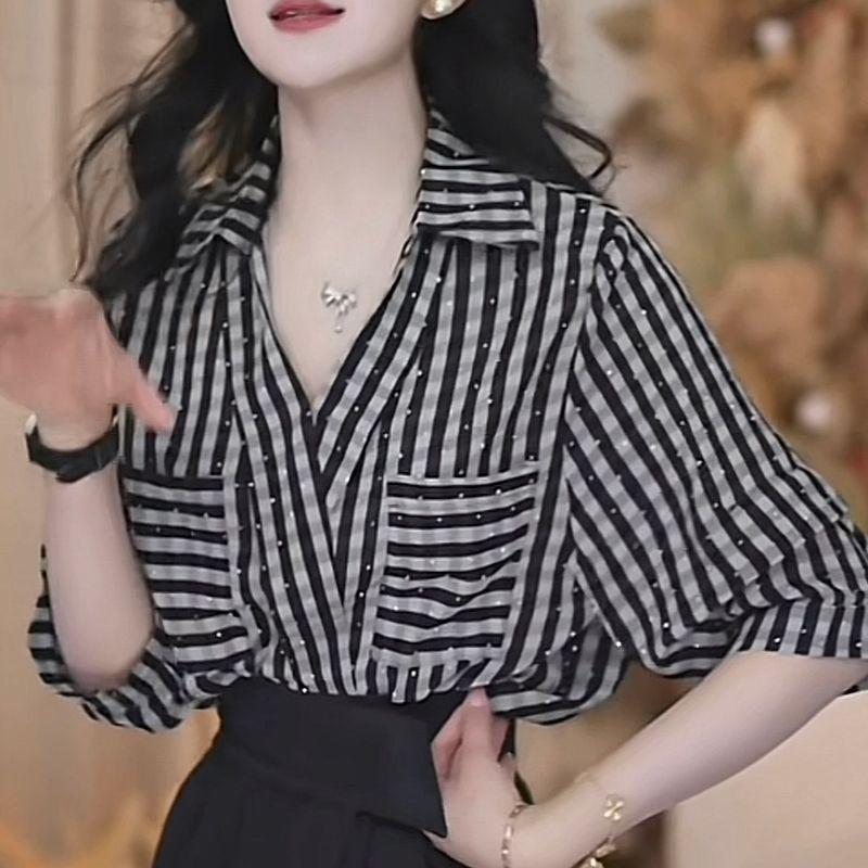 Korean Design Hot Diamond Plaid V-neck Pocket Shirt Women Summer New Versatile Fashion Top