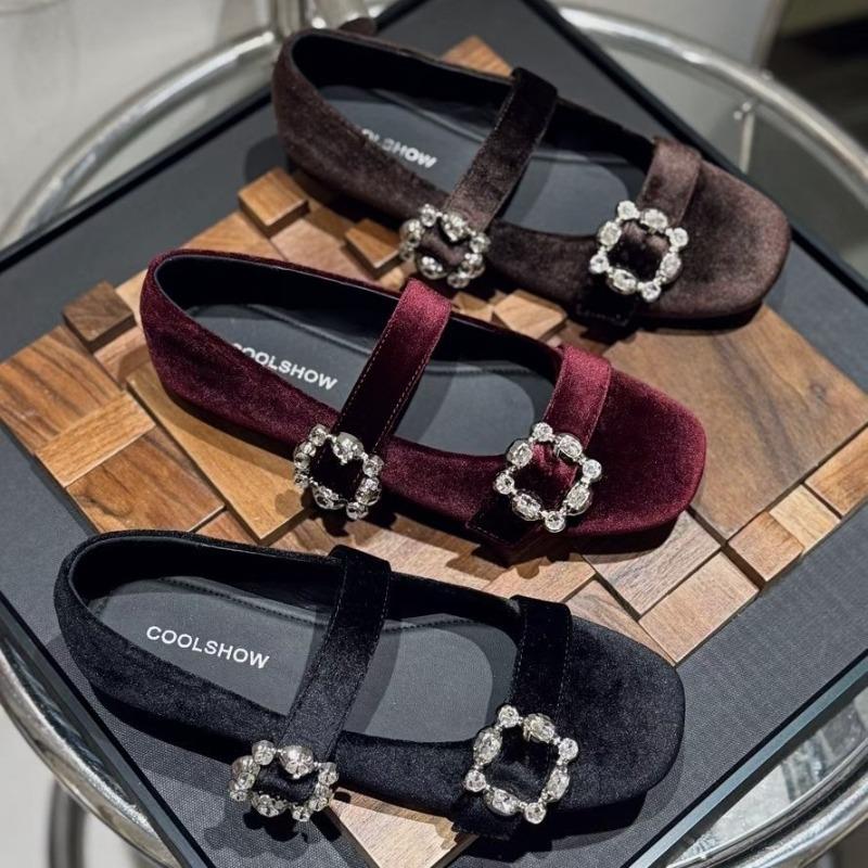 French Women Retro Velvet Flat Shoes Versatile Buckle Mary Jane Shoes 2026 New Woman Soft Sole Shallow  Rhinestone Ballet Shoe