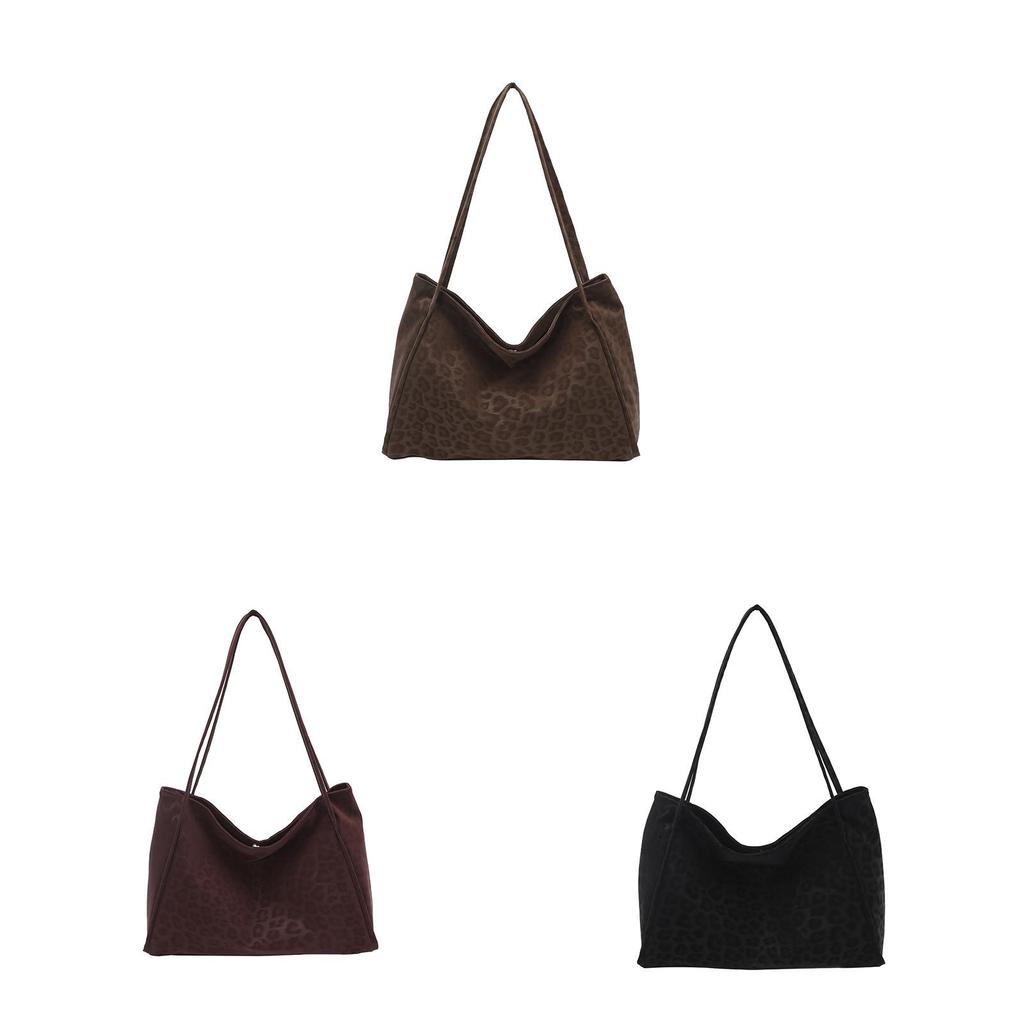 Stylish Animal Print Shoulder Bag Large Capacity With Magnetic Closure For Office And Casual