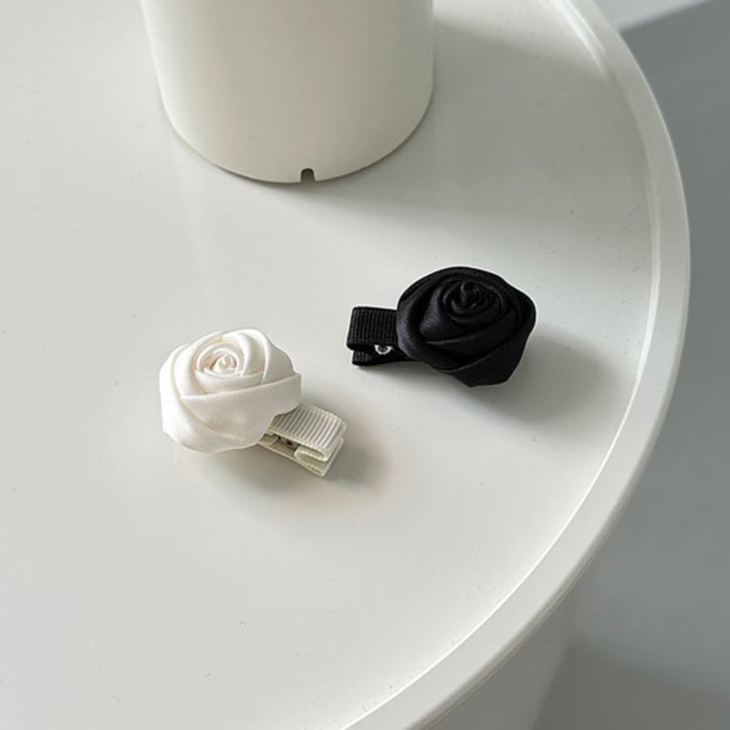 geegee rose mini hair pin - black