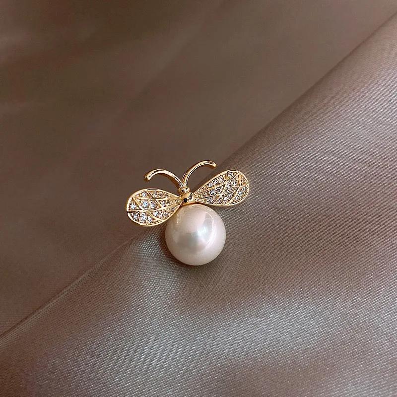 Mini Cute Opal Clover Flower Brooches for Women CZ Crystal Rhinestone Flower Lapel Pin Clothing Kawaii Korean Jewelry