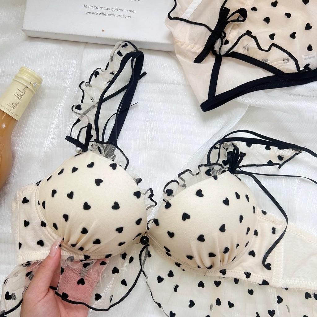 Japanese Style Lace Wirefree Push-Up Lingerie Set for Women - Sweet & Sexy Bra for Small Chest
