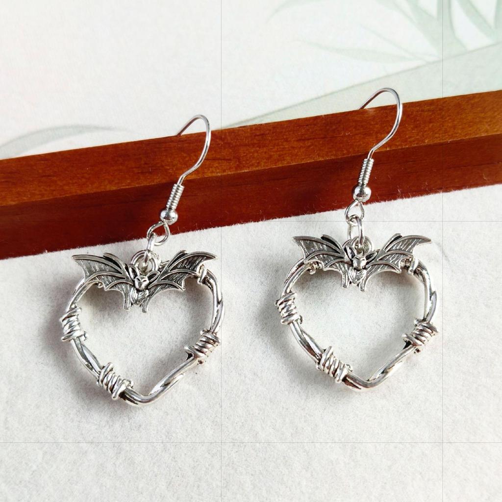 Gothic Punk Thorn Heart Bat Unisex Earrings