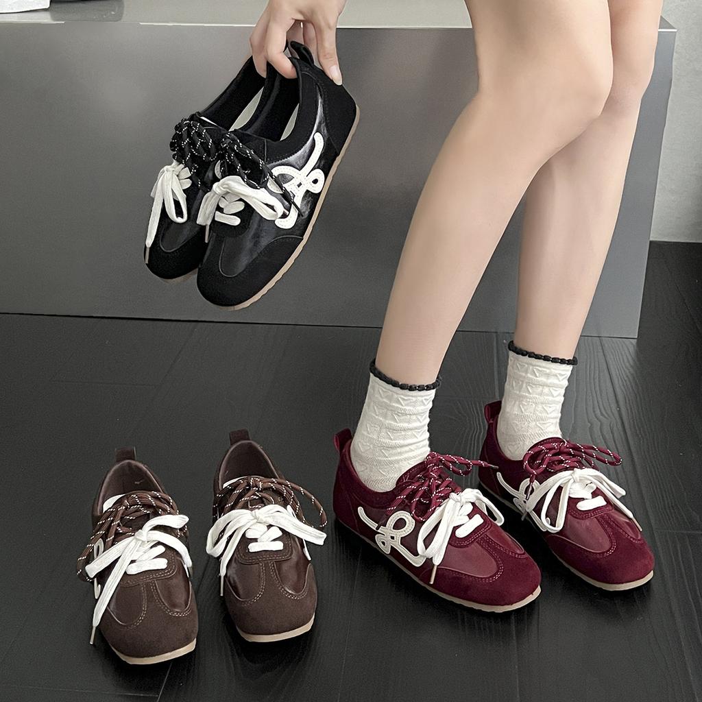 Spot niche round head ugly cute retro German training shoes women's 2025 new flat bottom inner height increase casual Forrest Gump board shoes