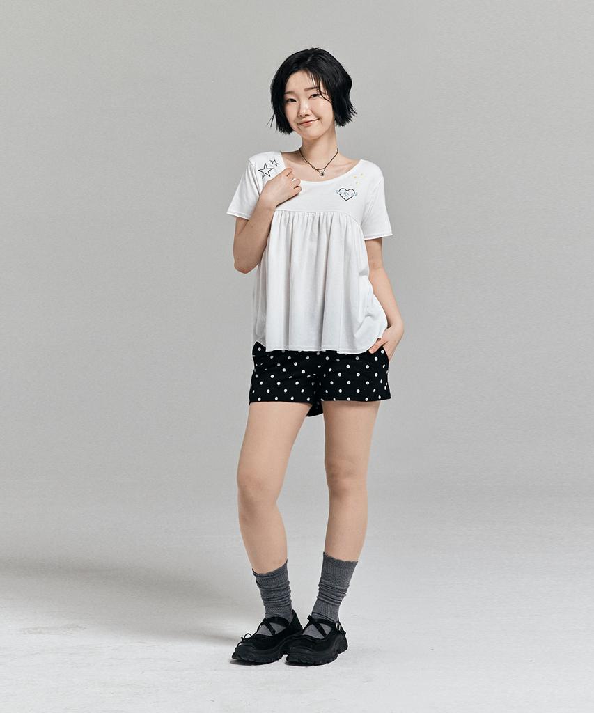 AWESOME STUDIO Kitsch Embroidered Shirred T-Shirt Ivory