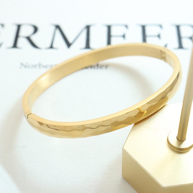 

Минималистичный браслет из титановой стали - Не выцветающий, Роскошные украшения для мужчин и женщин