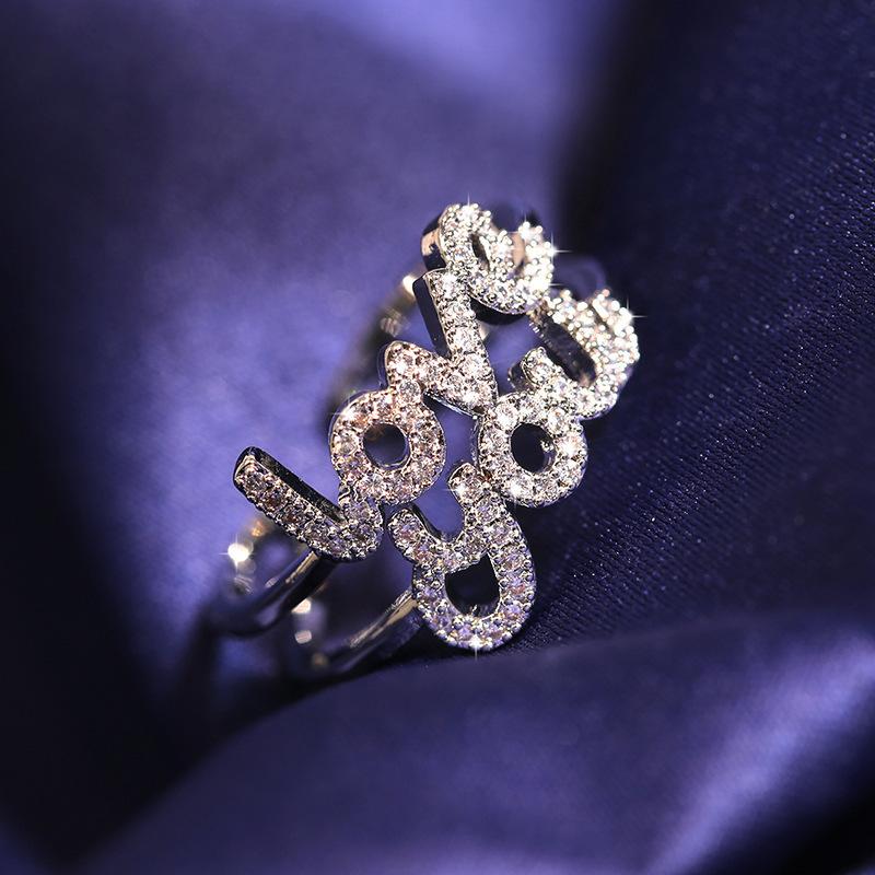 Кольцо женское с бриллиантами в виде английской буквы Love LOVE No. 6