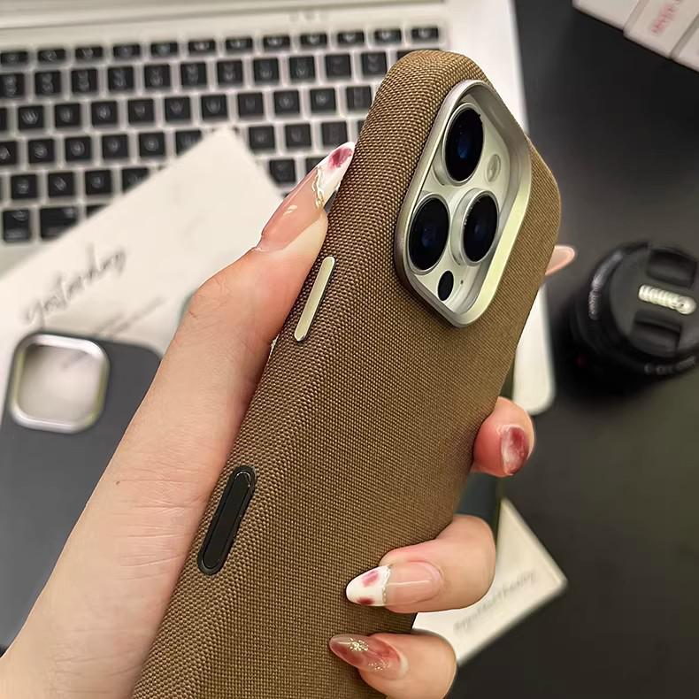 iPhone 17 Pro Max Case: Premium Ballistic Nylon, Magnetic Full-Coverage Protection