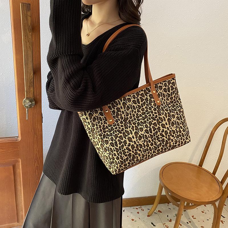 

Women s bag large-capacity tote bag new shoulder bag leopard print handbag underarm