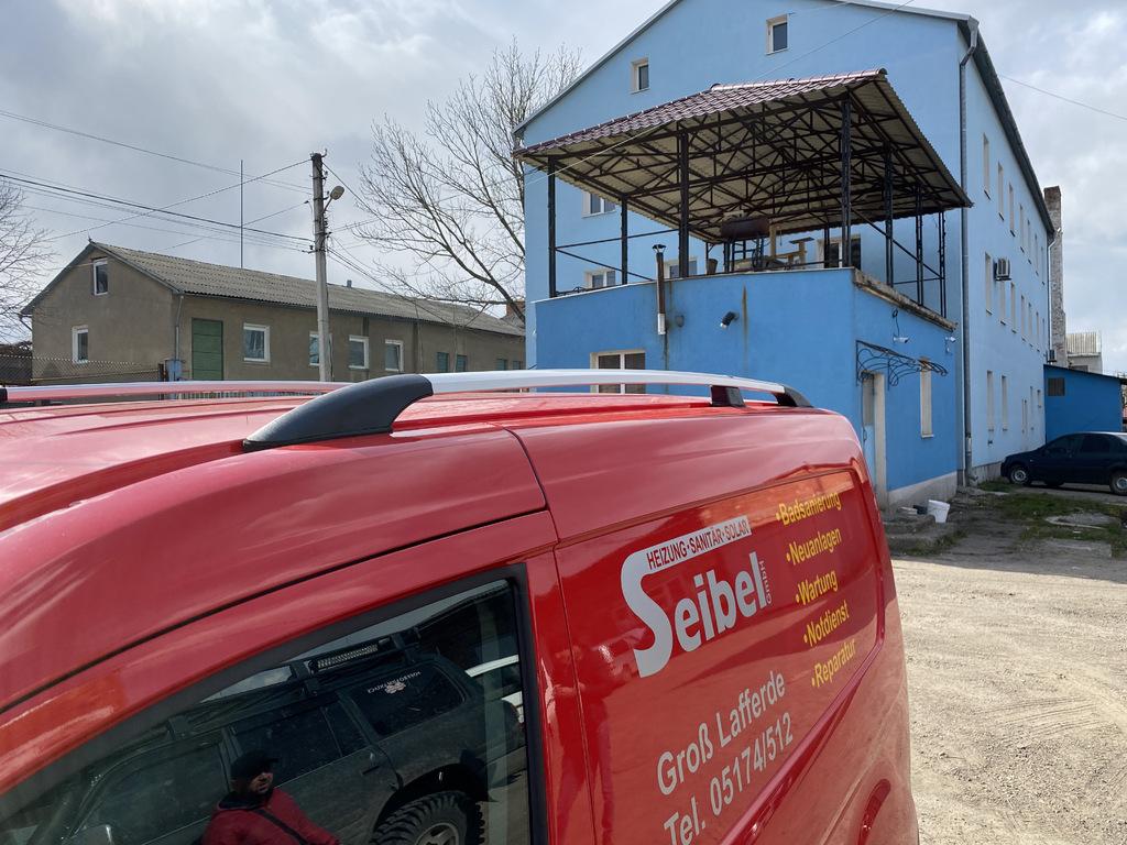 

Рейлинги Хром Стандартная, пластиковые ножки для Ford Connect 2014-2021 гг