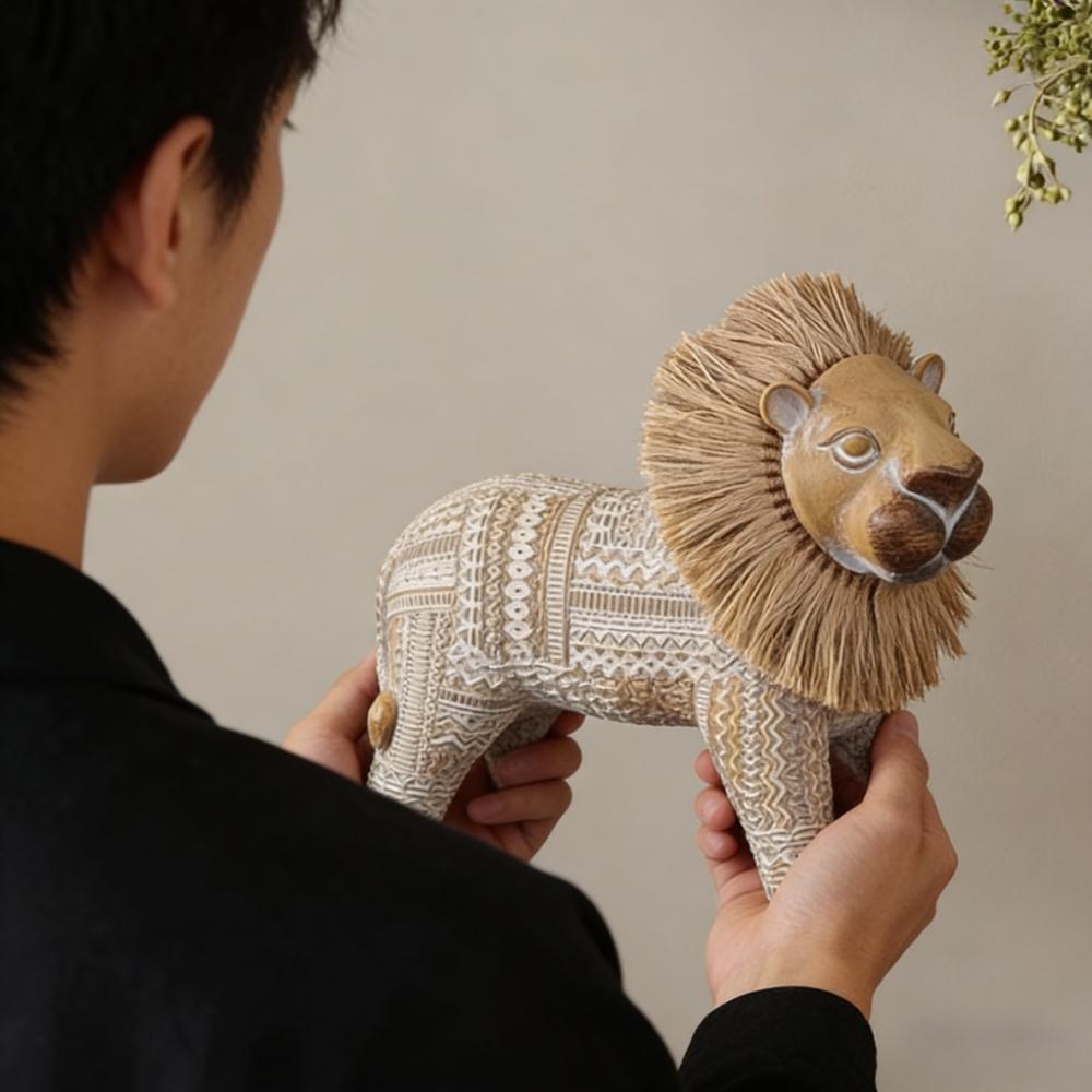 Modern Minimalist Lion Figurine, Nordic Style Animal Minimalist Aesthetic Decoration for Living Room, Study Room and Bedroom.