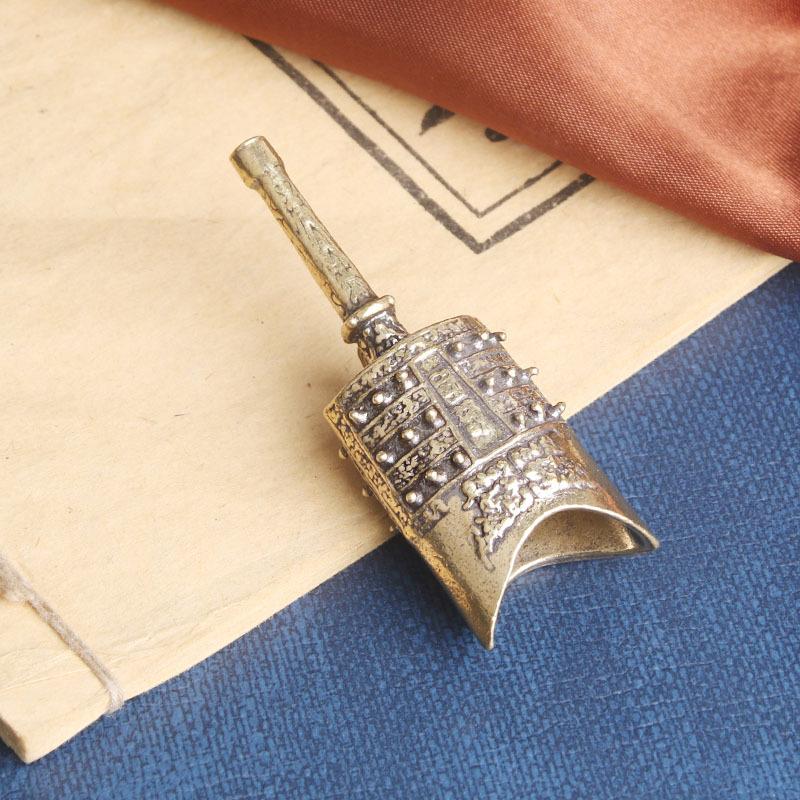 Vintage Brass Chinese Style Bell Crafts Home Decor Antique Non-Heritage Cultural Play Collectible Hanging Ornament Old Copperwar