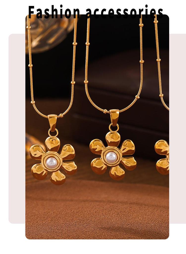 Qiong Yao Sunflower Pearl Pendant Necklace, Gold-Plated Stainless Steel for Women