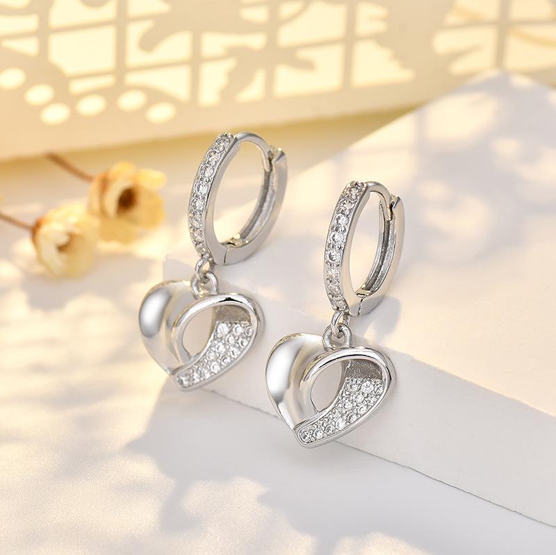 Gold Plated Heart Shaped Earrings for Women with Zirconia Embedded Copper Jewelry Clip On Fashion Accessories
