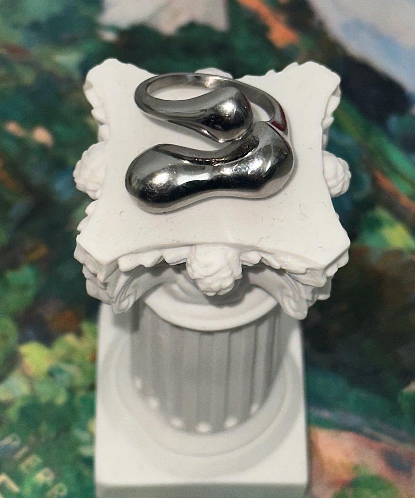 Apoem Organic Flow Ring