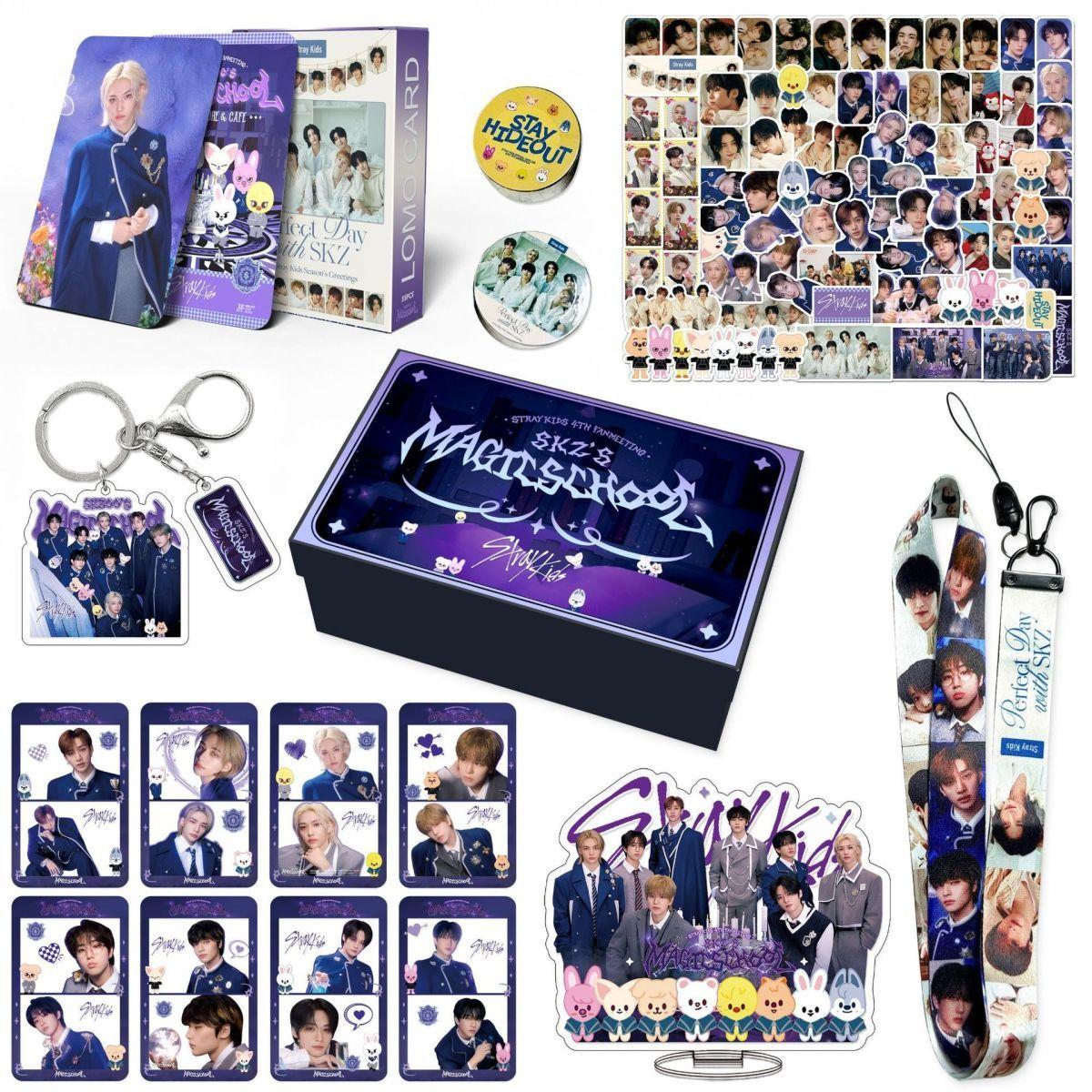 

StrayKids карма Подарочный набор Стоячая фигурка Наклейка Мини-карточка Брелок Набор Рождественский подарок DOIT 2024 Magic School