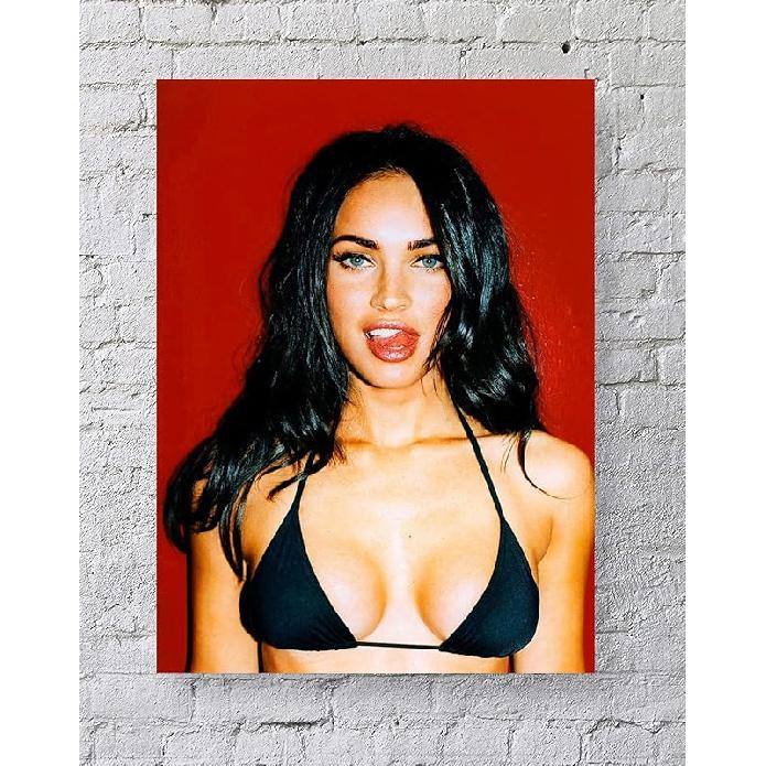 Megan Fox Sexy playful Poster 16  x20   Unframed Poster Print (B) A