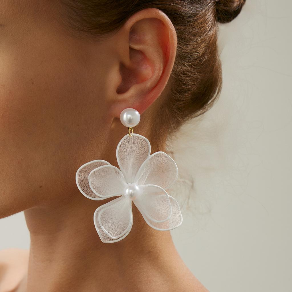 Damen Weiße Netz-Blumen-Hängeohrringe, Imitationsperlen-Hängeohrringe, Statement-Schmuck für Braut, Hochzeit, Party