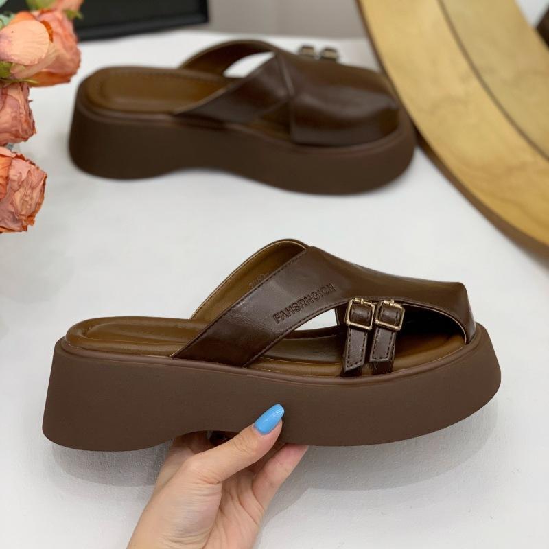 

New summer half-bag head cool slippers women s 2025 fashion temperament casual platform design beach Roman sandals 39 светло-коричневого