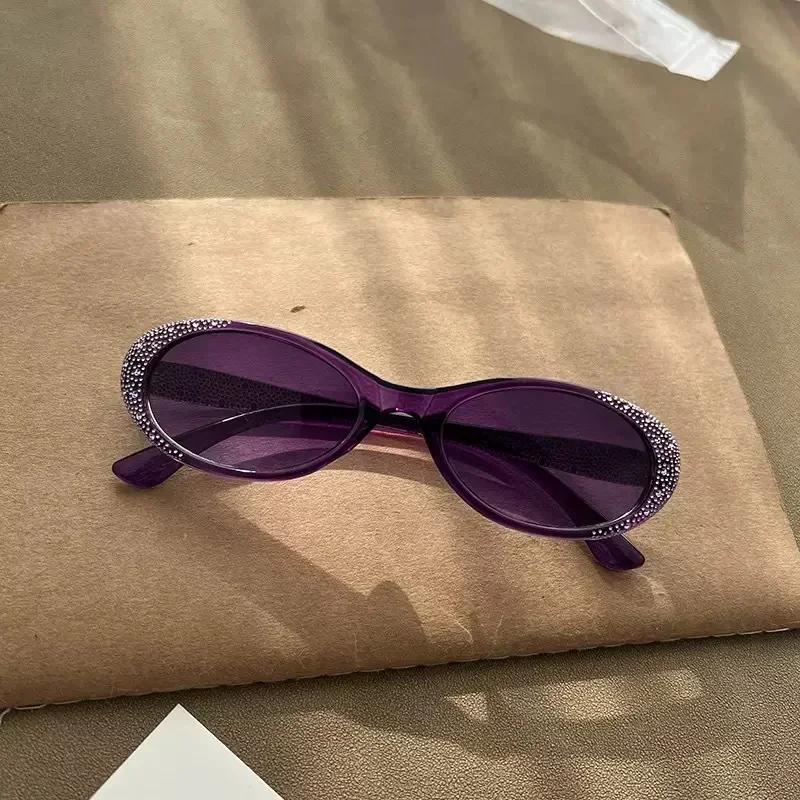 Women Oval Frame UV400 Sunglasses Luxury Diamond Retro Fashion Men Women UV Protection Outdoor Shades