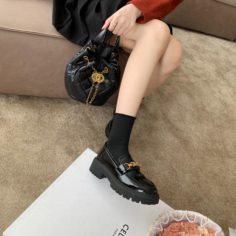 Spot second hair '! Grape mother same shoes British style thick heel thick sole velvet loafers women's small leather shoes single shoes autumn