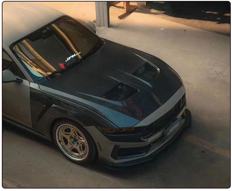 2024 Ford Mustang Dual-Hole Carbon Fiber Hood Kit