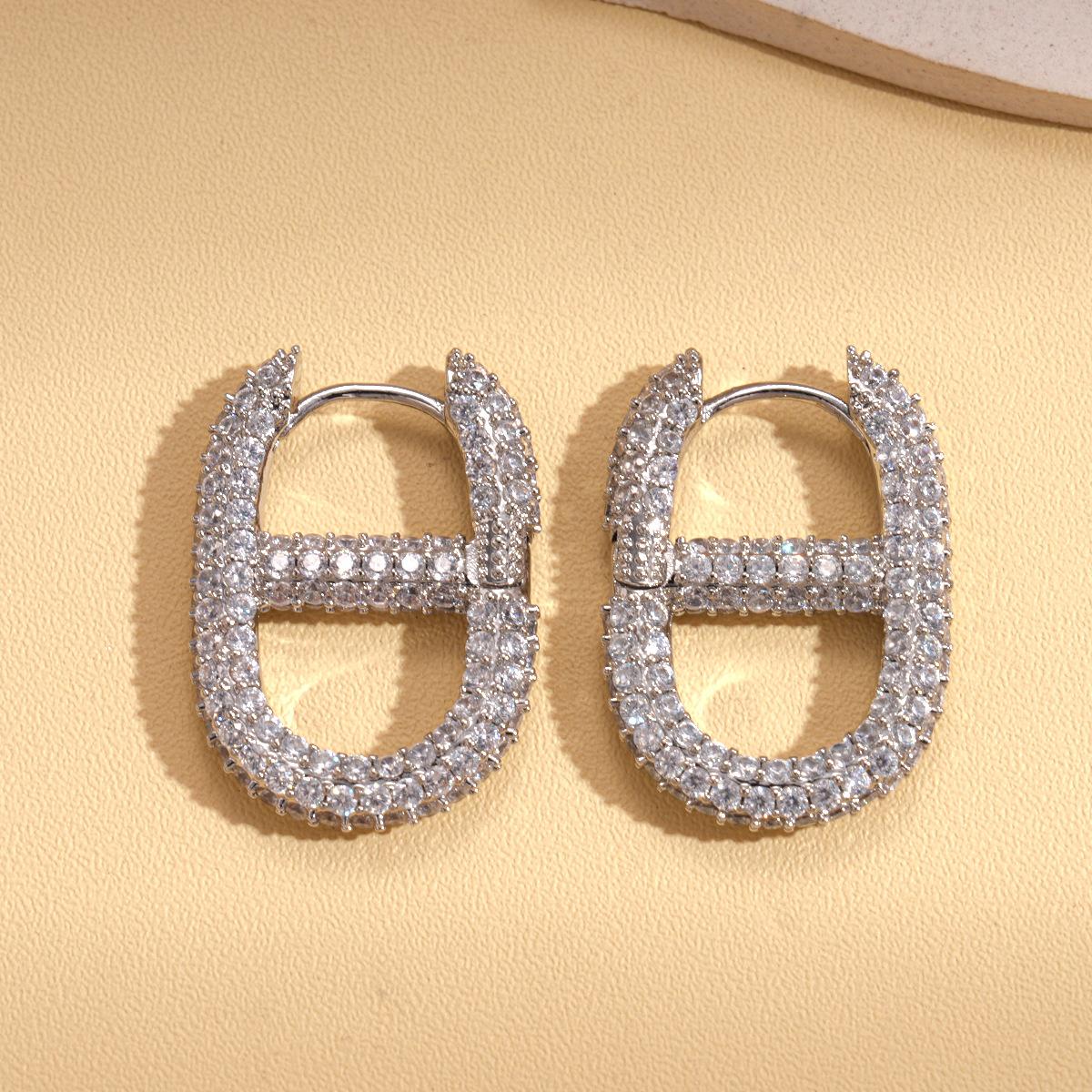 Light luxury zircon hollow oval pig nose ear buckle exquisite versatile earrings