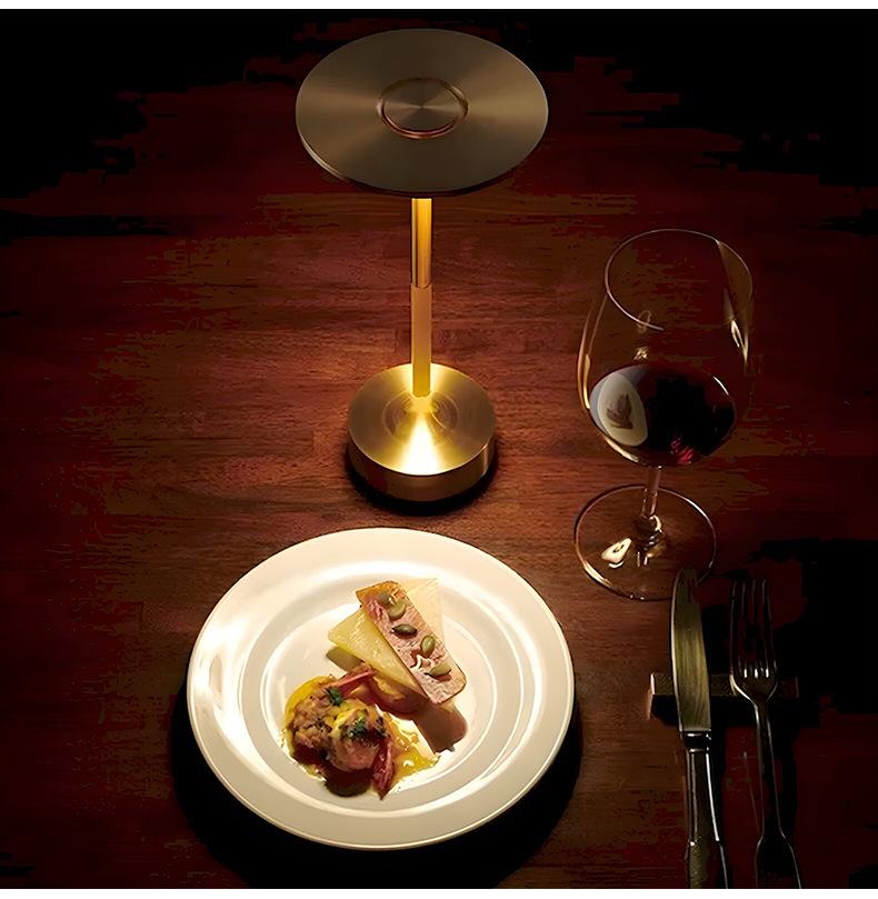 LED Charging Metal Table Lamp: High-End Atmosphere and Decorative Lighting