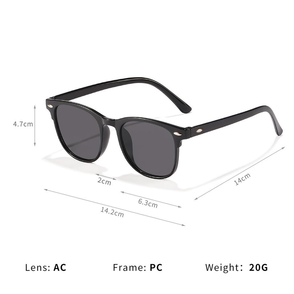 Vintage Metal Rivet Sunglasses women Retro Unisex Classic Outdoor Travel Fashion Eyewear with Gradient Tint