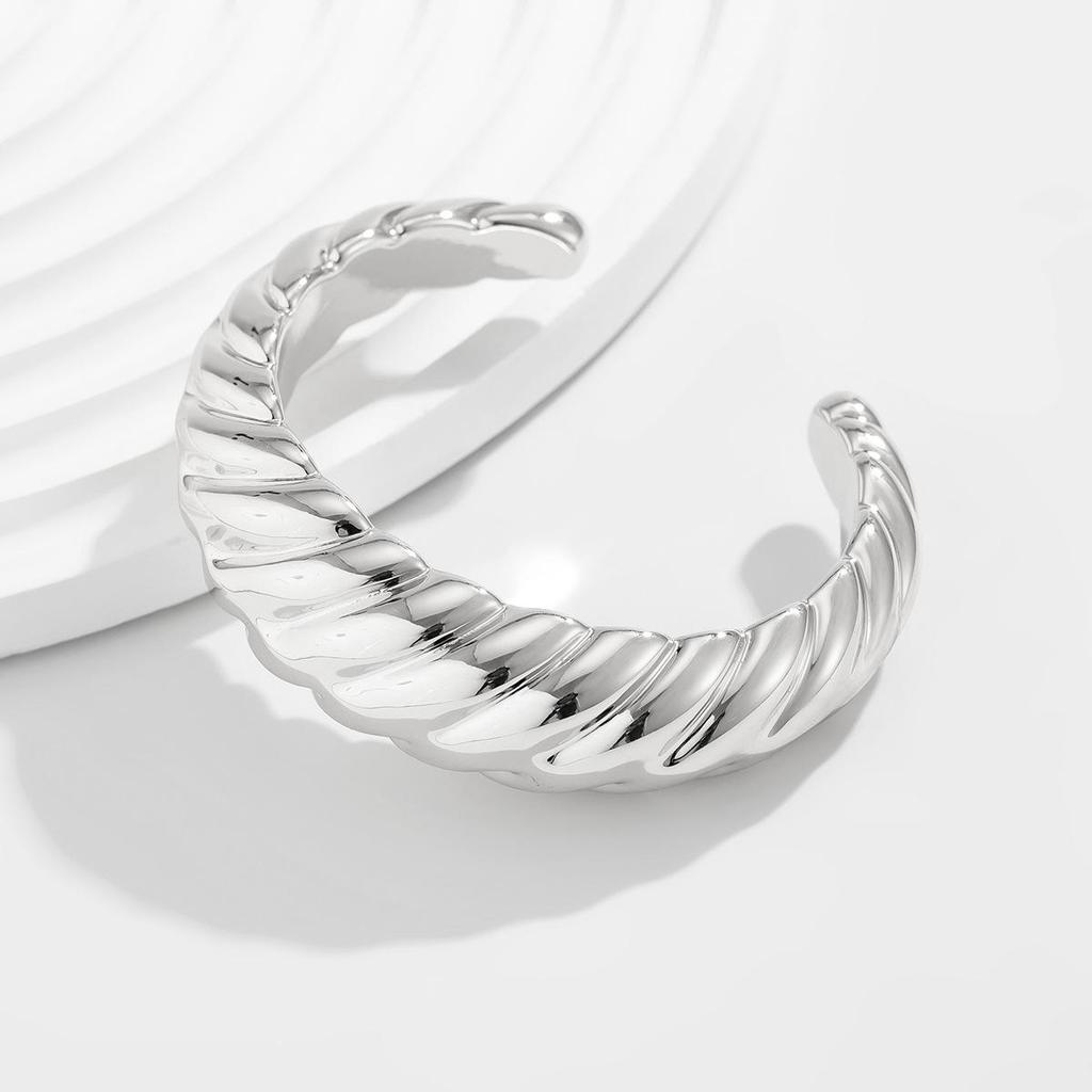 Fashion Irregular Cuff Polished Pleated Bracelet Set Light Luxury Style Commuter Party Forwoman