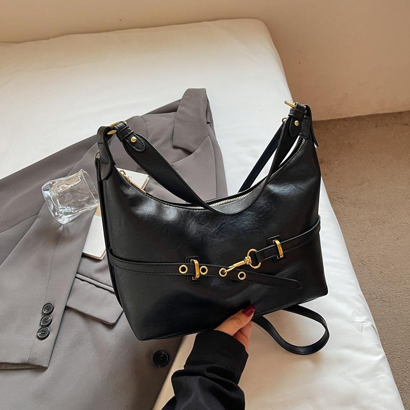 Retro Bag Women's Large Capacity 2025 Autumn New Casual Shoulder Bag Simple Work Commuter Tote Bucket Bag